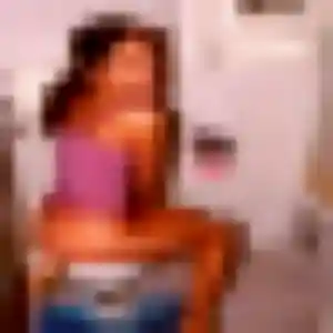 Contacte Rosalie, 25 ans à Achères en t'inscrivant