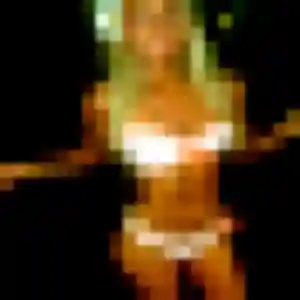 Photo perso de Hajar, 23 ans à Alençon - rencontre sans lendemain