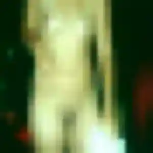 Naomi, 27 ans, disponible à Amiens pour un plan cul