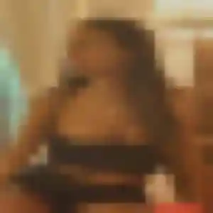 Nora, 32 ans, veut un plan cul à Artigues-près-Bordeaux