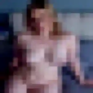 Prisca, 20 ans, veut un plan cul à Auneau-Bleury-Saint-Symphorien