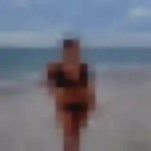 Clotilde (33 ans) à Aurillac attend un plan cul rapidement