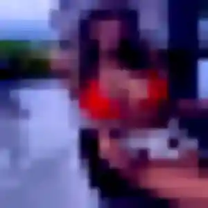 Charmante Claire, 23 ans à Aussillon - voir sa photo