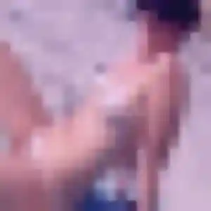 Agnes, 30 ans, connectée à Avallon pour un plan cul