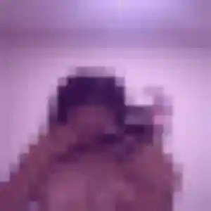 Jolie Gladys, 19 ans à Baud - voir sa photo