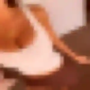 Charmante Anouk, 31 ans à Beaupréau-en-Mauges - la contacter