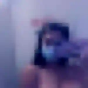 Découvre Elena, 23 ans à Berck en privé