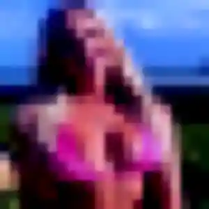 Charmante Meriem, 26 ans à Bernay - la contacter