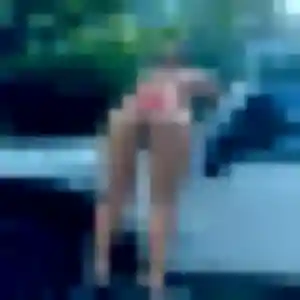 Photo de Bettina à Billy-Berclau (29 ans) - plan cul anonyme