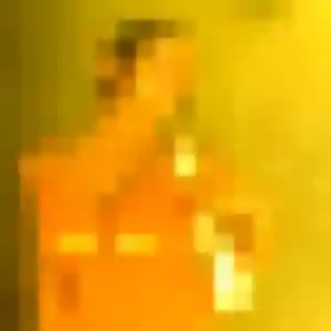 Nora, 23 ans, connectée à Blain pour un plan cul