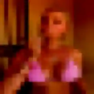 Eugenie, 40 ans, cherche un plan cul à Brech