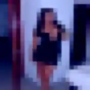 Photo privée de Estelle, 35 ans à Caluire-et-Cuire - plan discret