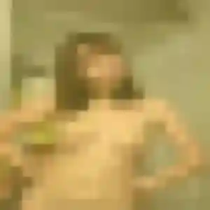 Xaviere, femme de 24 ans propose plan cul à Carnoux-en-Provence