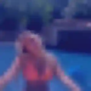 Charmante Nadine, 24 ans à Cenon - voir sa photo