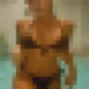 Caroline, 42 ans, disponible à Charleville-Mézières pour un plan cul