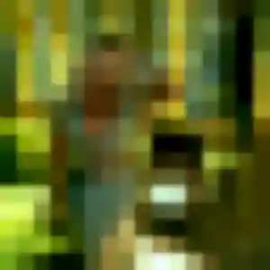 Découvre Khadija, 25 ans à Château-Arnoux-Saint-Auban en privé