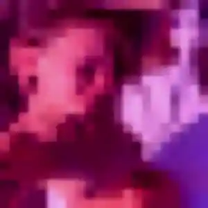 Rejoins Anne-Charlotte, 24 ans à Concarneau en t'inscrivant