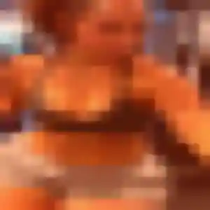 Uranie, 25 ans, connectée à Cormeilles-en-Parisis pour une rencontre coquine