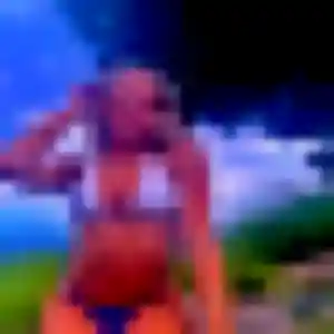 plan cul à Courrières : photo de Dina, 20 ans - sans engagement