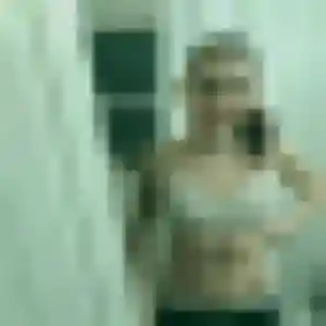 Charmante Armelle, 20 ans à Cuers - découvrir son profil