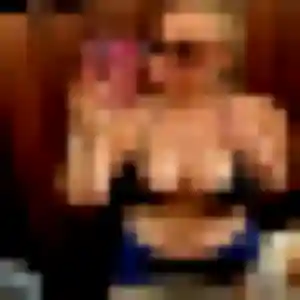 Rejoins Anna, 28 ans à Divonne-les-Bains gratuitement