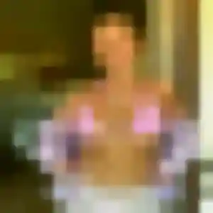 Lucie, 39 ans, connectée à Divonne-les-Bains pour une rencontre coquine