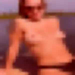 Ibtissam (24 ans) à Domène propose une rencontre maintenant