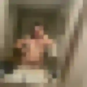 Leonore (31 ans) à Douarnenez propose une rencontre maintenant