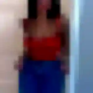 Anne-Laure (23 ans) à Dreux attend une rencontre rapidement