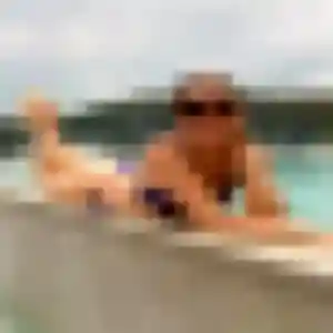 Zineb, 23 ans, connectée à Embrun pour une rencontre coquine