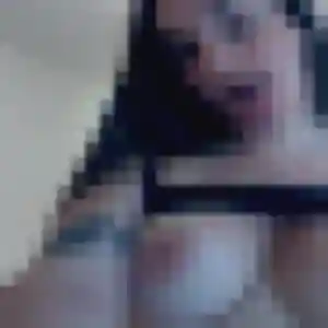 Découvre Zephyrine, 28 ans à Fabrègues gratuitement