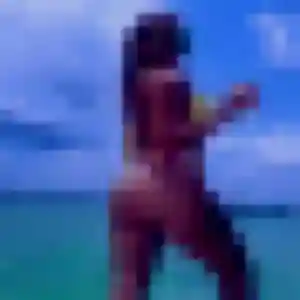 Belle Albane, 24 ans à Feurs - voir sa photo