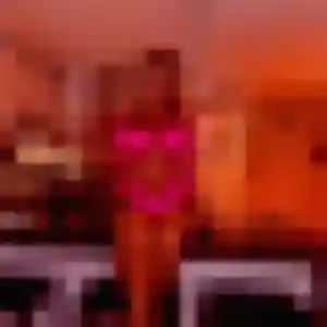 Yolande, fille de 35 ans propose plan cul à Feyzin