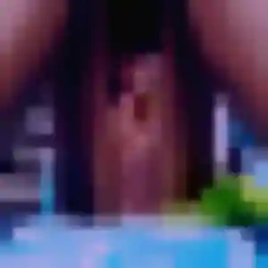 Orane, femme de 21 ans cherche plan cul à Figeac