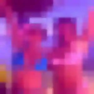 plan cul à Gournay-en-Bray : photo de Geneve, 30 ans - accès libre