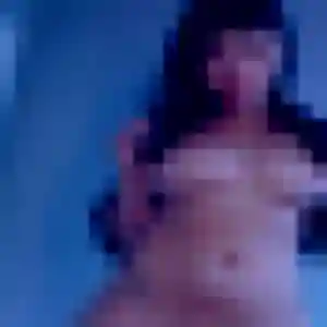 Adele, fille de 31 ans propose plan cul à Gradignan