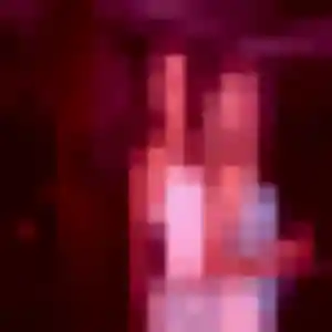 Yasmine, 27 ans, connectée à Grand-Couronne pour une rencontre coquine