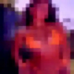 Samira, 21 ans, connectée à Grenade pour une rencontre coquine