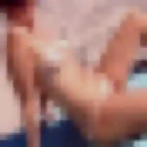 Rejoins Hajar, 34 ans à Héricourt en t'inscrivant