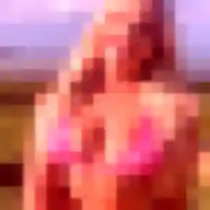 Contacte Ines, 21 ans à Issy-les-Moulineaux en t'inscrivant