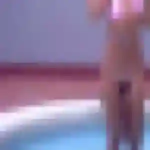 Valerie, 21 ans, disponible à La Couronne pour une rencontre coquine