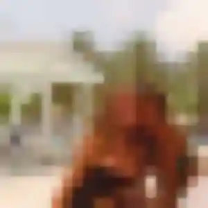 Photo exclusive de Geneve, 21 ans à La Roque-d'Anthéron - rencontre sans lendemain