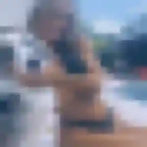 Ariane, 44 ans, connectée à Laval pour un plan cul