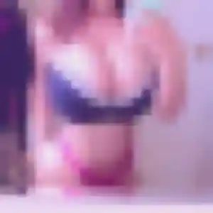 Fiona, 34 ans, en ligne à Le Blanc pour une rencontre coquine