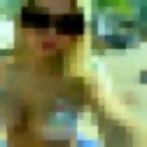 Anne-Laure, 25 ans, en ligne à Le Petit-Quevilly pour un plan cul