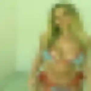 Découvre Leonore, 40 ans à Le Raincy gratuitement