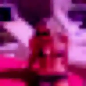 Contacte Francine, 21 ans à Le Rove en t'inscrivant