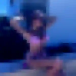 Katia, 34 ans, connectée à Linselles pour un plan cul