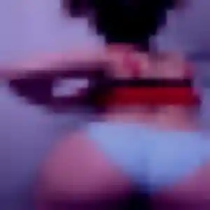 Nora (44 ans) à Livarot-Pays-d'Auge attend un plan cul aujourd'hui