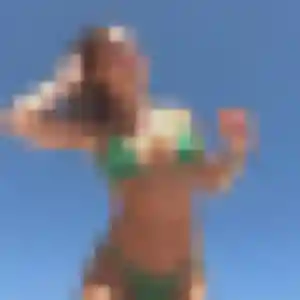 Sexy Raphaelle, 19 ans à Louvres - la contacter